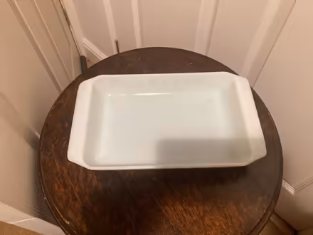 Photo of free Pyrex Oven Dish - vintage (Lemsford AL8) #3