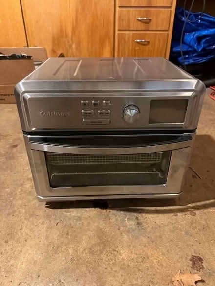 Photo of free Cuisanart air fryer/toaster oven (inner N/NE Portland) #1