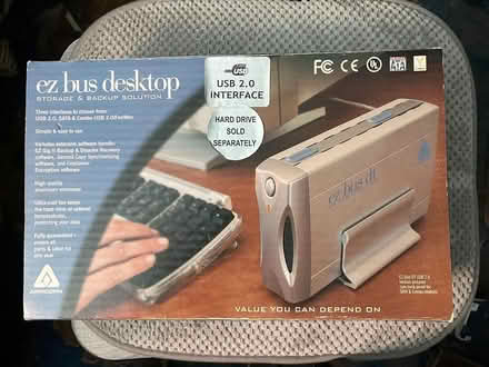 Photo of free USB 2.0 Hard Drive Enclosures (Knolls Crescent, Riverdale, NY) #3
