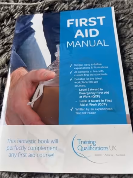 Photo of free First aid manual (Barry CF62) #1