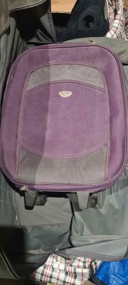 Photo of free worn but working small suitcase (ME1) #1