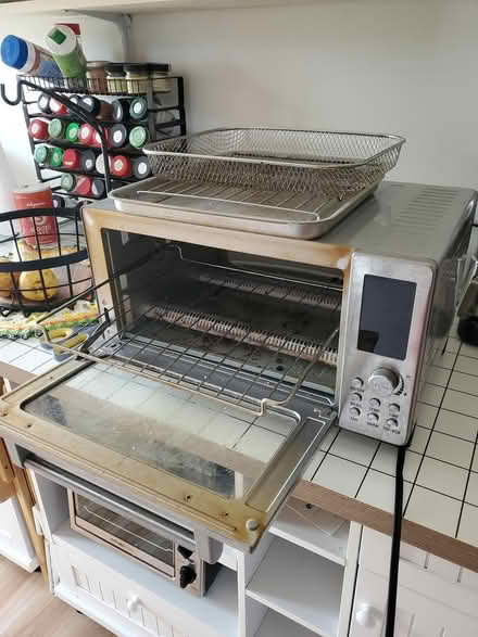 Photo of free Toaster Oven (Brattle St) #2