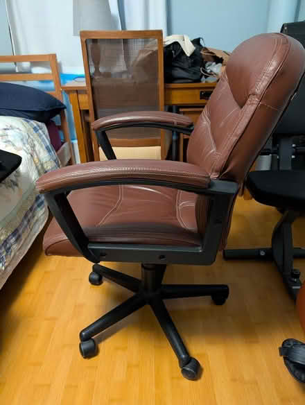 Photo of free Chair. Very comfortable (near Solano in Albany) #3