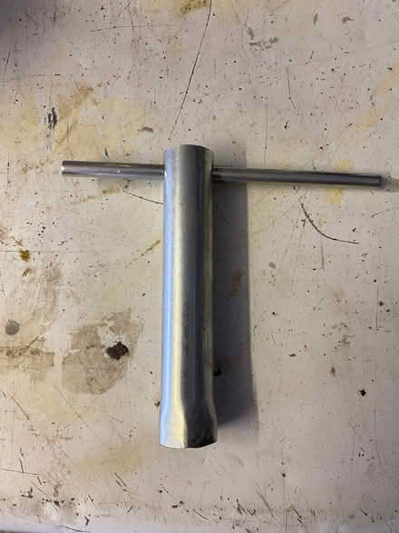 Photo of free Easy use spark plug socket (Havant PO9) #1