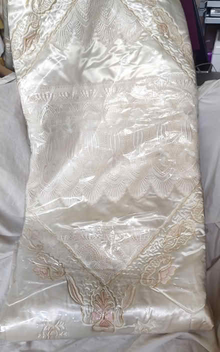 Photo of free Vintage 1970s Satin Duvet Cover New (Potters Bar EN6) #3