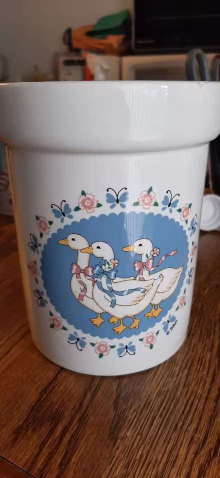 Photo of free Decorative Crock (Farmington Hills) #1