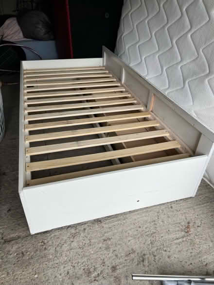 Photo of free Single bed ( Ecclesfield S5 ) (Sheffield Ecclesfield. S5 9DQ) #2