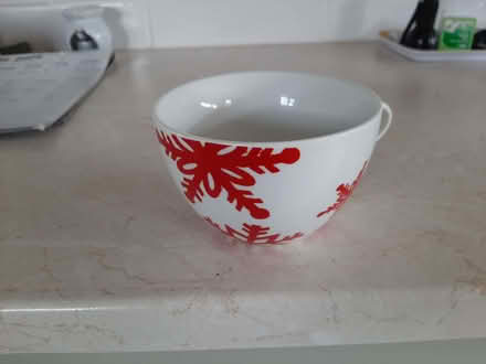 Photo of free Cups /mugs (Rayleigh SS6) #3