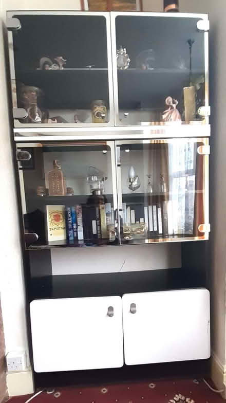 Photo of free Display Cabinet (Castle MK40) #1