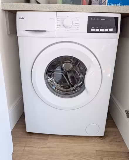 Photo of free Logik 7KG washing machine 1200 spin (Leighton buzzard town LU7) #1