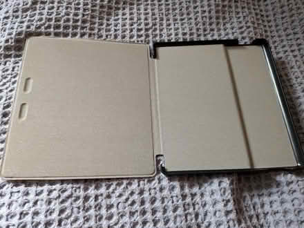 Photo of free Kindle Oasis case (Cannon Park CV4) #2