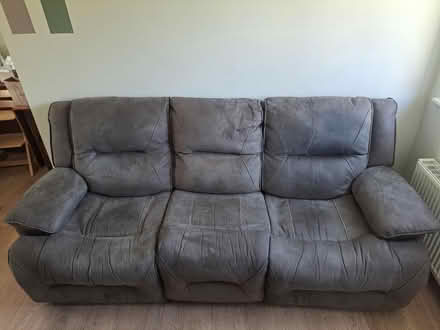 Photo of free 3 seater recliner (Blackrock) #3