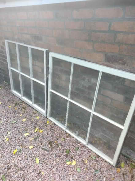 Photo of free Old timber sash window (Malvern WR14) #1