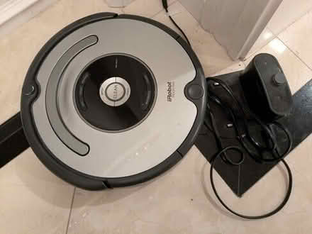 Photo of free iRobot Roomba 655 #1