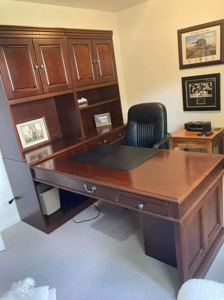Photo of free Executive desk (Aurora/Oswego near Rush Copley) #2