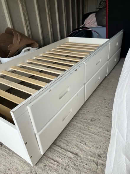 Photo of free Single bed ( Ecclesfield S5 ) (Sheffield Ecclesfield. S5 9DQ) #1