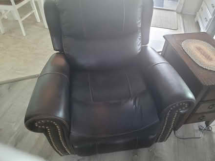 Photo of free Furniture good condition (Mansfield Center) #1