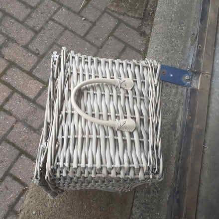 Photo of free Wicker basket/picnic hamper (Livingston EH54) #1