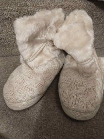 Photo of free Woman's slippers (Rayleigh SS6) #2
