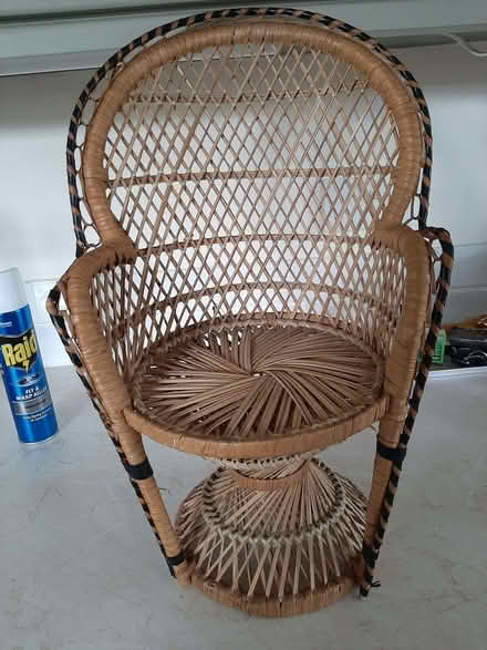 Photo of free doll /teddy chair (Rayleigh SS6) #1