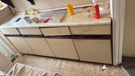Photo of free Kitchen unit (Kt5 9pw) #3