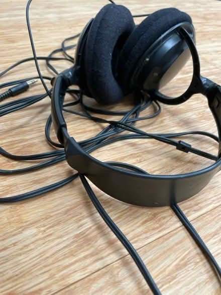 Photo of free Headphones with 3m cable (OX4 3) #3