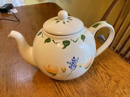 Photo of free Hand painted teapot (01801) #1