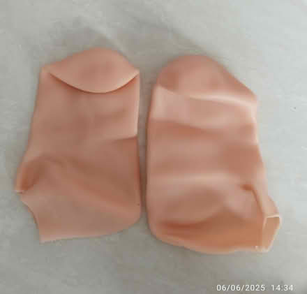 Photo of free Silicon socks (L) (Tpy) #1