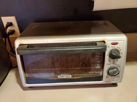 Photo of free Black and Decker toaster oven (Ravenna) #2