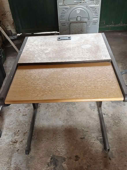 Photo of free Desk (Larches PR2) #1
