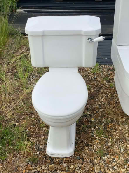 Photo of free Toilet with coupled cistern (Gosmore SG4) #3