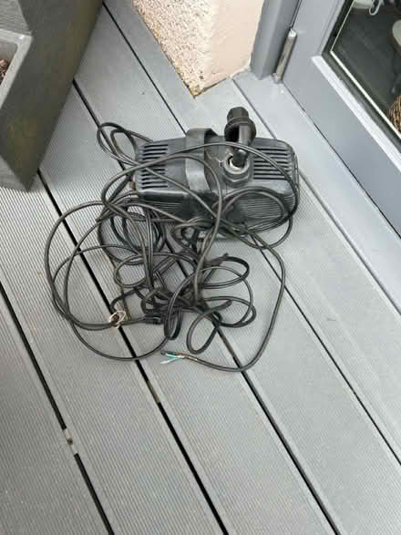 Photo of free Pond pump - probably works (Near Cameron Toll EH16) #1