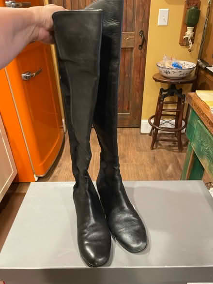 Photo of free boots - size 9 (Washington, DC) #2