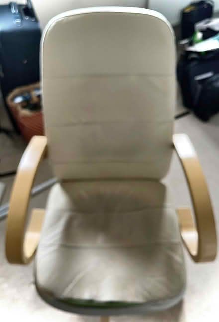 Photo of free Beige swivel office chair (Leighton Buzzard LU7) #1