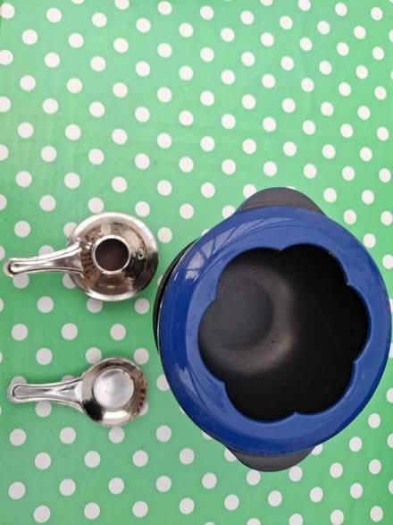 Photo of free Cast Iron Fondue Pot (Vale LA1) #1