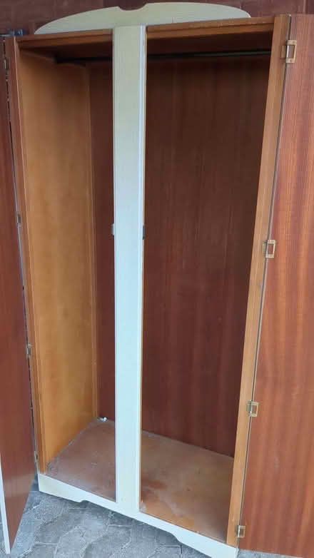 Photo of free Wardrobe 1 (Fiddler's Green GL51) #1