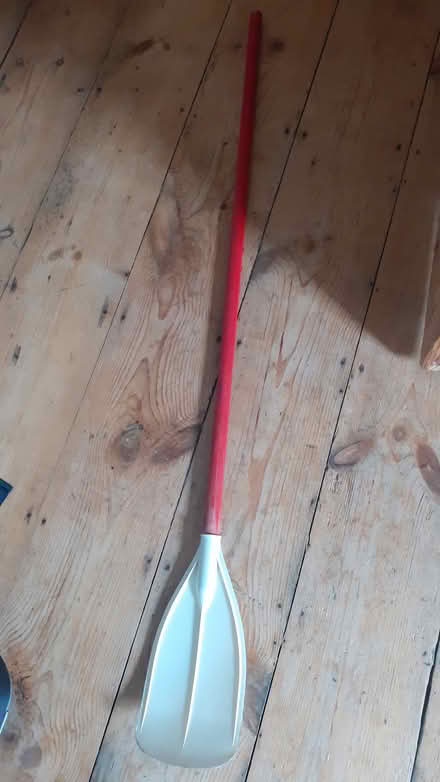 Photo of free 1 X Oar (Horsham Sx near station) #1