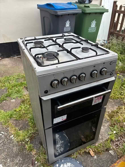 Photo of free Cooker and oven (Kt5 9pw) #2