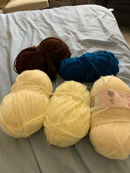 Photo of free Knitting yarn (NW10) #2