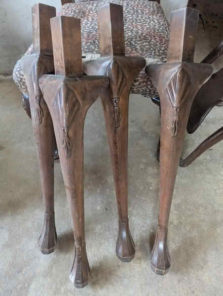 Photo of free Dining room table + 8 chairs (Hyattsville) #4