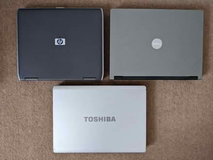 Photo of free Three old laptops and two carry bags (Sidmouth EX10) #1