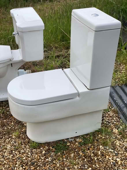 Photo of free Modern close coupled toilet (Gosmore SG4) #3