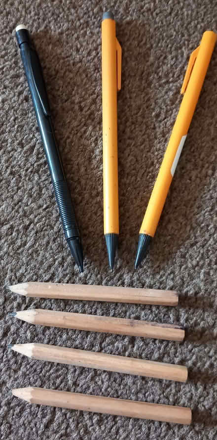 Photo of free 7 Black Pencils (DA8) #1