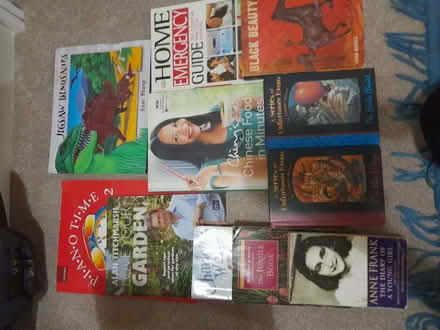 Photo of free Books (Woodgate B32) #2