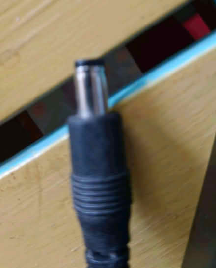 Photo of free 240v to 12v 2.5A power supply (Aldrington BN3) #2
