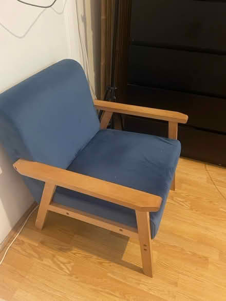 Photo of free Single chair (W10) #2