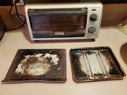 Photo of free Black and Decker toaster oven (Ravenna) #1