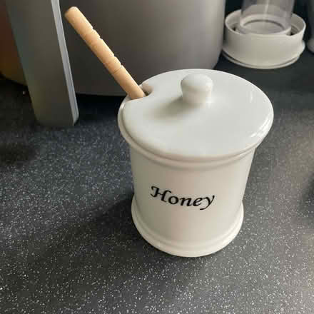 Photo of free Honey pot (WA12) #1