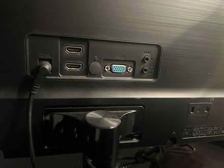 Photo of free Computer Monitor (SE1) #4
