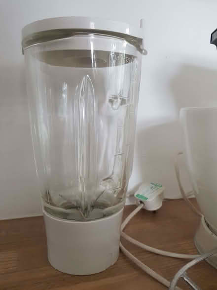 Photo of free Kenwood food mixer & liquidiser (Kendal LA9) #3